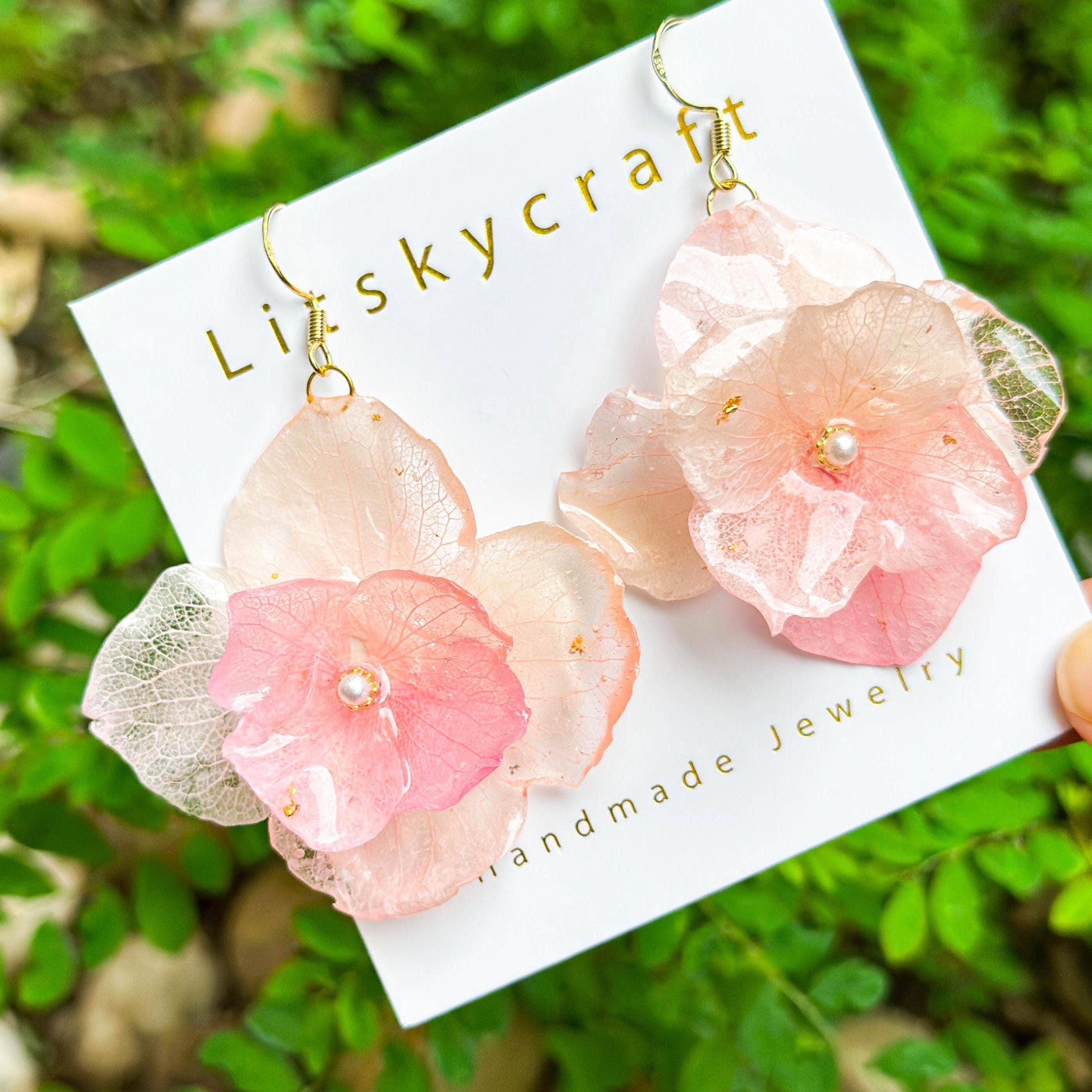 Real Hydrangea Flower Earrings, Handmade Pressed Hydrangea Flower Resin Earrings, Dried Flower Dangle Drop Earrings, Christmas Gift For Her