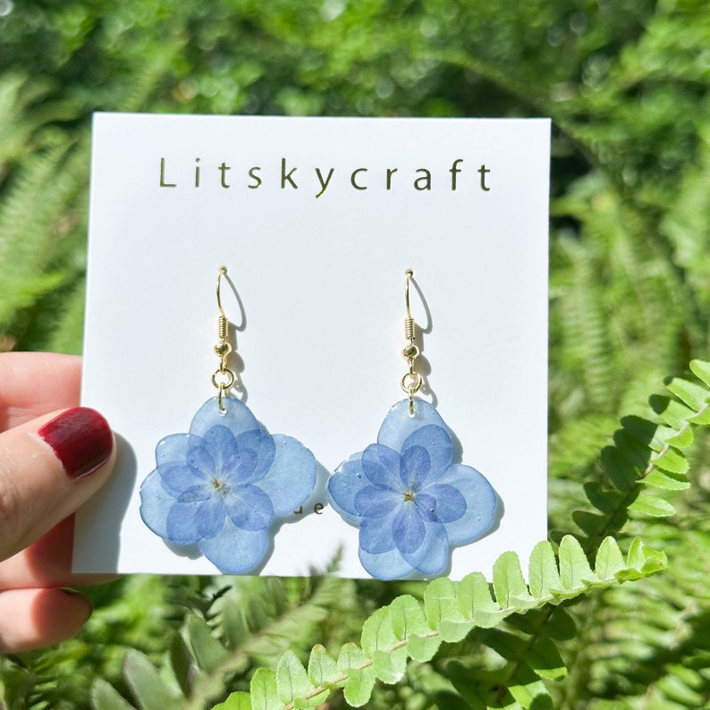 Real Hydrangea Flower Earrings, Handmade Pressed Hydrangea Flower Resin Earrings, Dired Flower Dangle Drop Earrings, Birthday Gift For Her zdjęcie 8