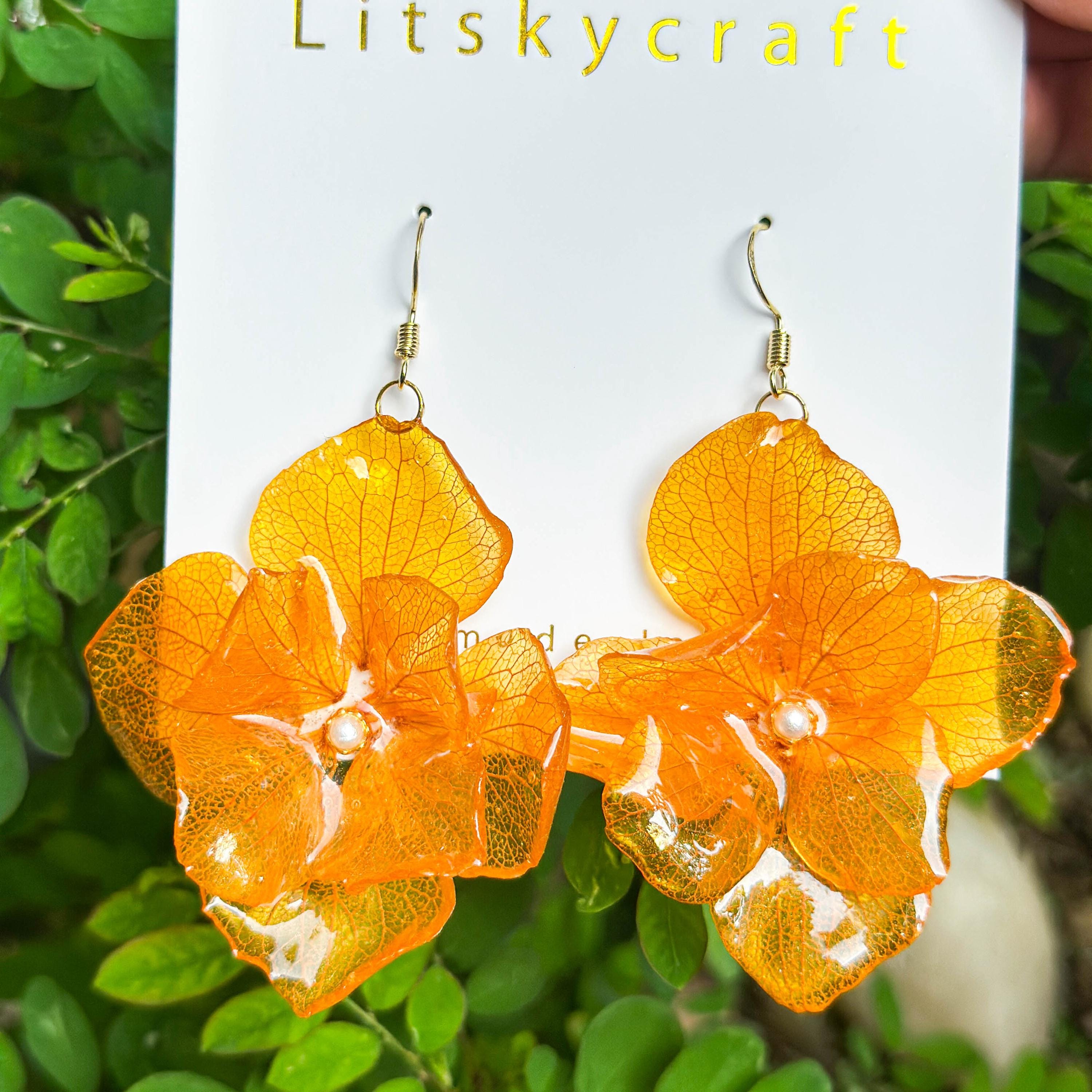 Real Hydrangea Flower Earrings, Handmade Pressed Hydrangea Flower Resin Earrings, Dried Flower Dangle Drop Earrings, Christmas Gift For Her