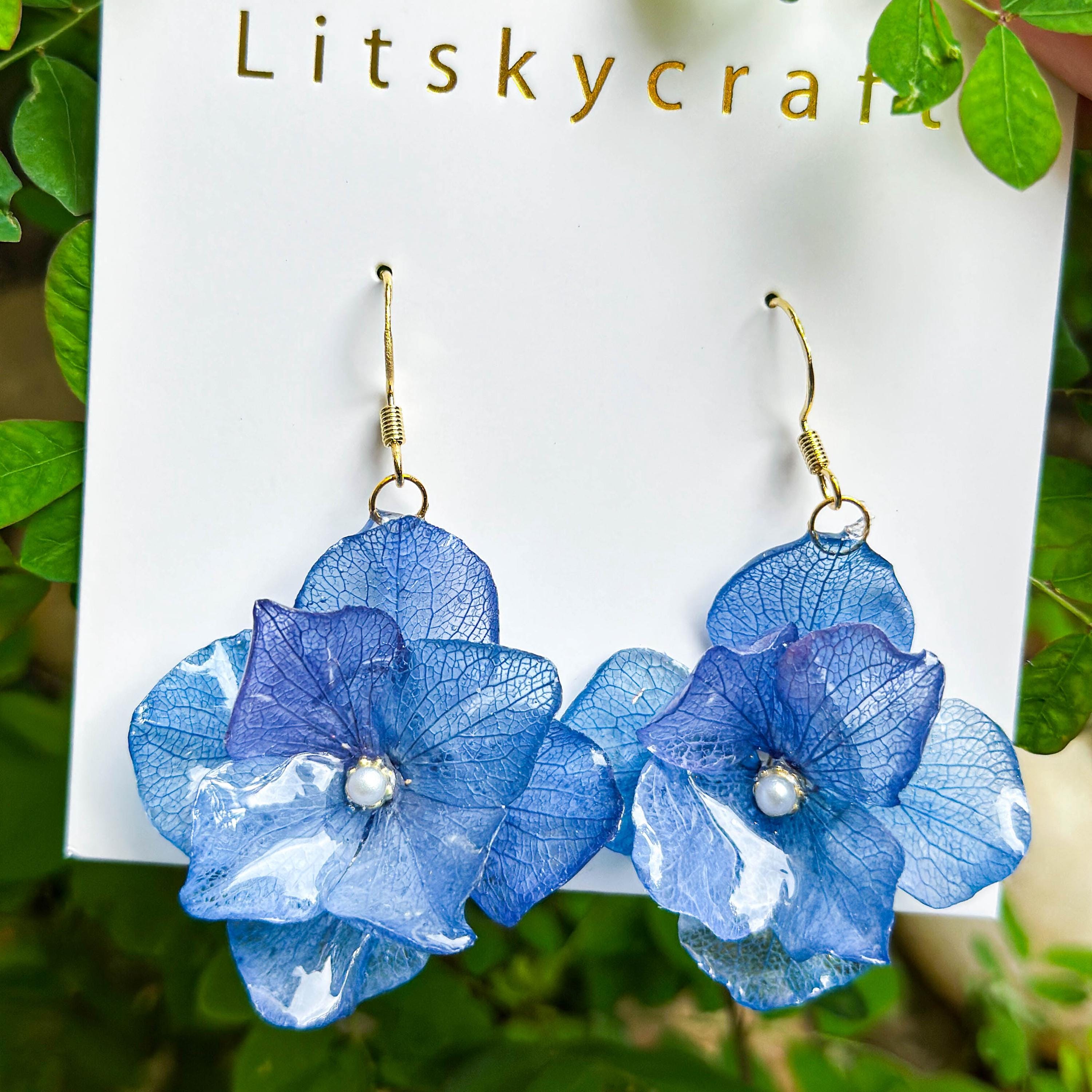 Real Hydrangea Flower Earrings, Handmade Pressed Hydrangea Flower Resin Earrings, Dried Flower Dangle Drop Earrings, Christmas Gift For Her