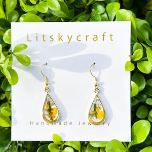 14K Gold Forget Me Not Flower Earrings, Pressed Leaf Real Flower Resin Earrings, Dangle Drop Earrings, Dried Flower Earrings, Birthday Gift