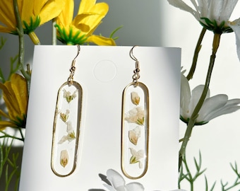 Handmade Resin White Flower Earrings, Pressed Real Flower Resin Earrings, Dired Flower Earrings, Dangle Drop Earrings, Birthday Gift For Her