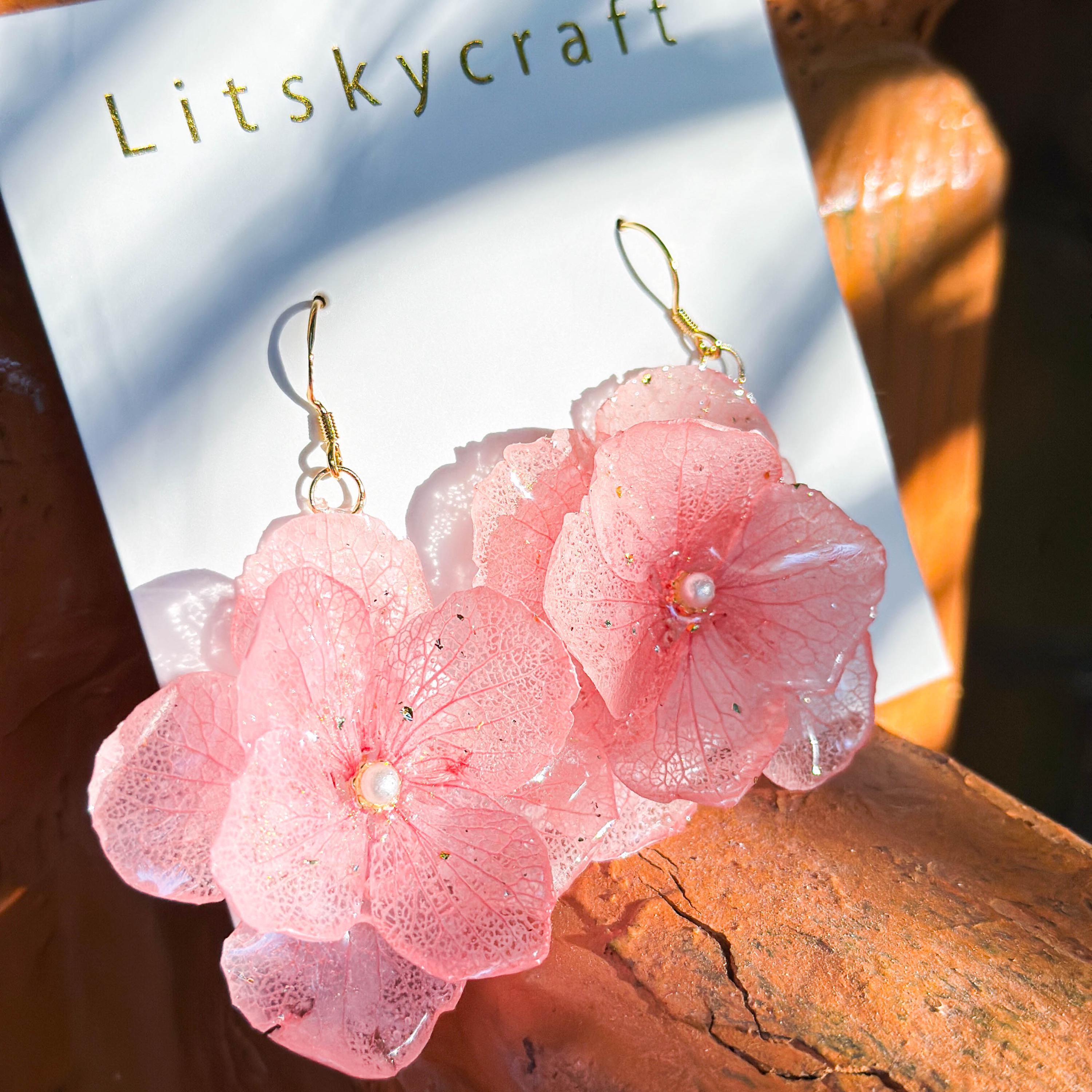 Real Hydrangea Flower Earrings, Handmade Pressed Hydrangea Flower Resin Earrings, Dried Flower Dangle Drop Earrings, Christmas Gift For Her
