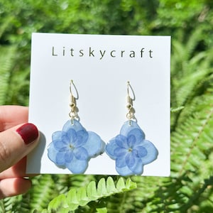 Real Hydrangea Flower Earrings, Handmade Pressed Hydrangea Flower Resin Earrings, Dired Flower Dangle Drop Earrings, Birthday Gift For Her zdjęcie 4