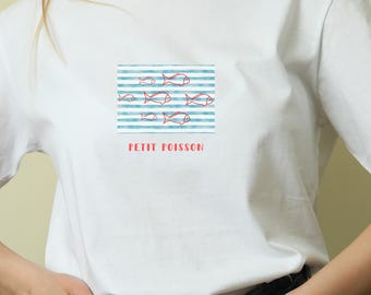 Petit Poisson T-shirt Cute Coastal Core Fish Shirt Ocean Beach Woman's T-Shirt Summer Men's Shirt Aesthetic Unisex Shirt Ocean Lover T-Shirt