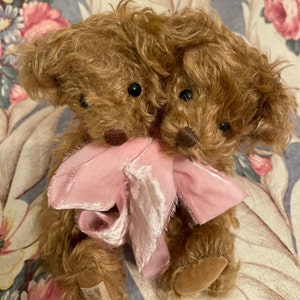 Gorgeous 2 headed bear by Dean&#39;s Rag Book