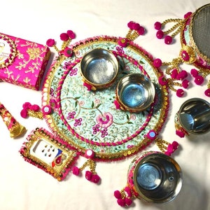 Conjunto Karwa Chauth Pooja Thali decorado: acero inoxidable, brazaletes, Bindi