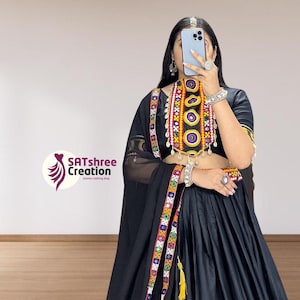 Garba skirt/gujrati costume/dandiya/ navratri skirt /garba dress/dholida dress/ indian ghaghra/ghaghra choli/lehenga choli/patchwork dress