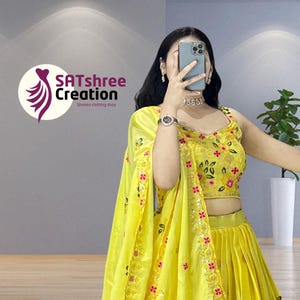 Yellow raw silk Lehenga set with printed dupatta, Haldi ,Sangeet,mehendi,Speacil Flaired Lehenga Choli,lehenga choli for women in usa