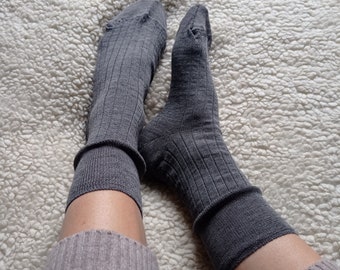 Set 3X Diabetic Wool Socks/Swallen Feet Wool Socks/Winter Thin Wool Socks/Non-Binding Wool Socks/Natural Wool and Cotton Socks/Made in Italy