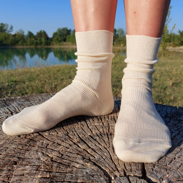 3x SET Socken aus 100% Bio-Baumwolle; Schlichte mittlere Wadensocken; reines zertifiziertes ungefärbtes Naturweiß; Eco Beige Atmungsaktive Crew-Socken; Hergestellt in Italien