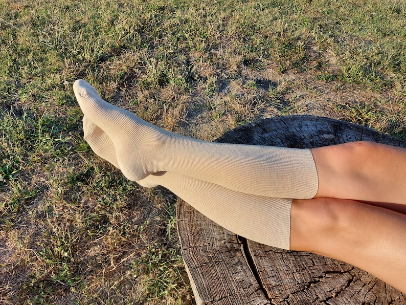 Lot de 3 chaussettes hautes longues en coton biologique en chanvre Blanc beige écru naturel non teint Chaussettes de randonnée respirantes qui évacuent l'humidité Fabriqué en Italie image 7