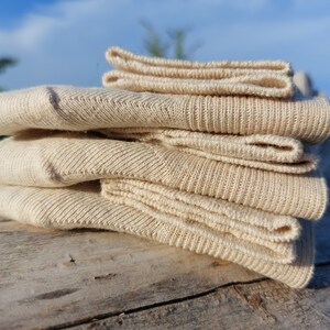 Lot de 3 chaussettes hautes longues en coton biologique en chanvre Blanc beige écru naturel non teint Chaussettes de randonnée respirantes qui évacuent l'humidité Fabriqué en Italie image 9