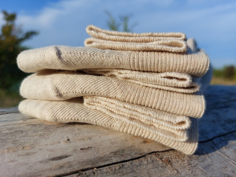 Lot de 3 chaussettes hautes longues en coton biologique en chanvre Blanc beige écru naturel non teint Chaussettes de randonnée respirantes qui évacuent l'humidité Fabriqué en Italie image 9