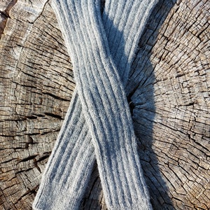 Jambières en laine d'alpaga italienne Chaussettes longues tricotées en laine épaisse Jambières hautes tissées Chaussettes de danse de yoga tongs Fabriqué en Italie image 9