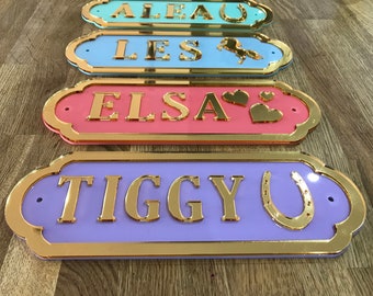 Horse stable signs in various colours and sizes