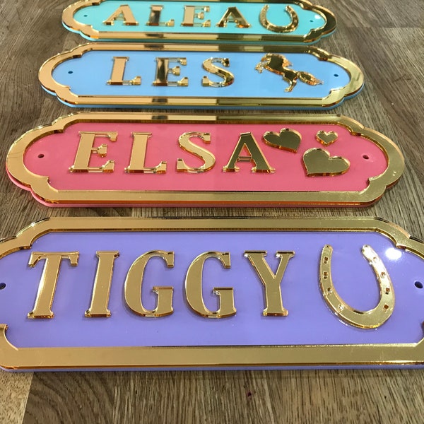 Horse stable signs in various colours and sizes