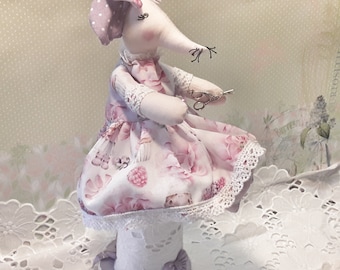 Needle pick "coquette mouse". Pin holder, gift idea.