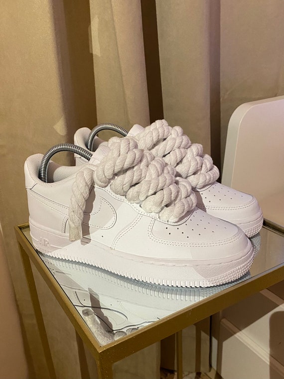 Laccio in corda personalizzato Nike Air Force 1 nero bianco -  Italia