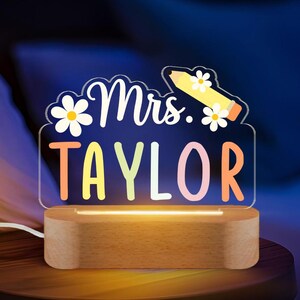 Teacher Appreciation Gift, Custom Teacher&#39;s Name Lamp, Personalized Teacher Desk Name Plate, Custom Night Light for Teacher,Graduation Gifts