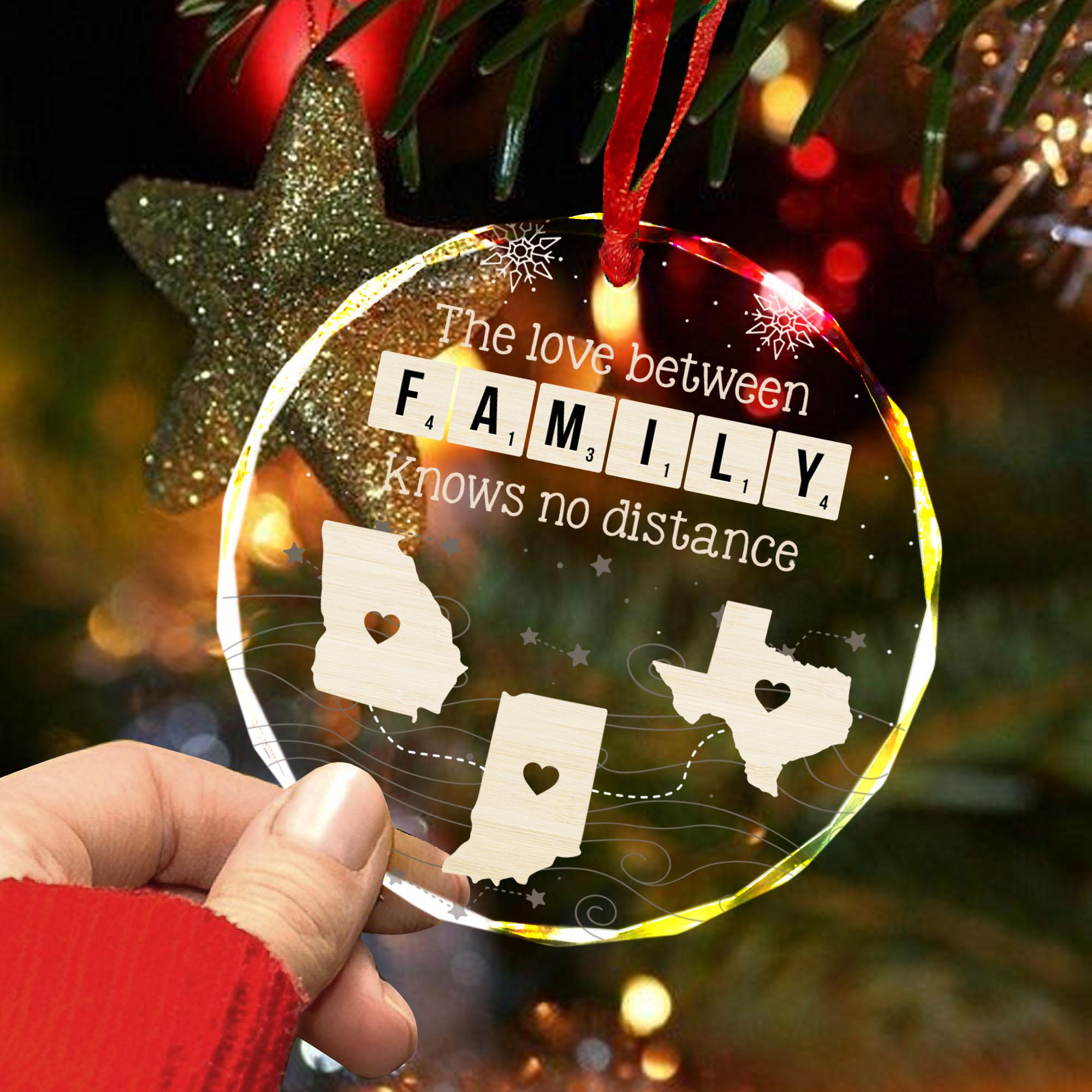 Personalized the Love Between Family Knows No Distance Ornament, Family ...