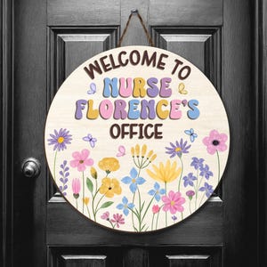 Custom School Nurse Door Sign, Personalized School Nurse Unique Gift, School Nurse Door Hanger, Wooden Name Welcome Sign Gift for New Nurse