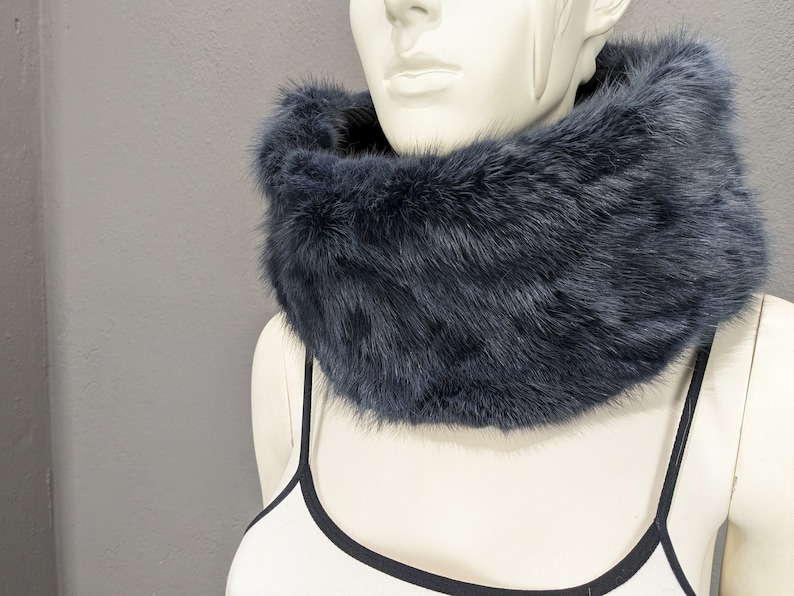 Fox fur cowl navy blue colour, Unisex fur neck warmer with elasic fabric, fur collar scarf.