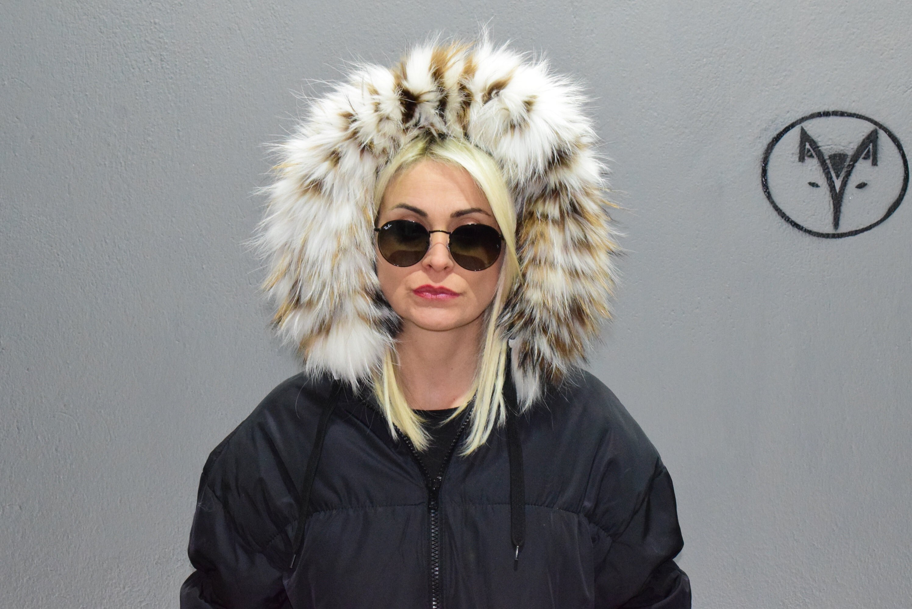 Fur trim for hood, Finn raccoon brown white color, fluffy and warm detachable fur stripe, unisex gift.