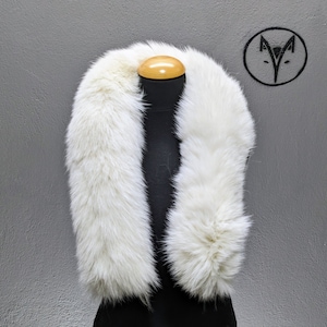 Fox fur scarf, collar, neck warmer, pearl white color Fox fur, fluffy soft warm neck accessory, unisex wear.