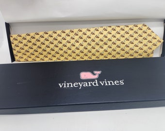 Vineyard Vines Landon School Bear Tie in Box