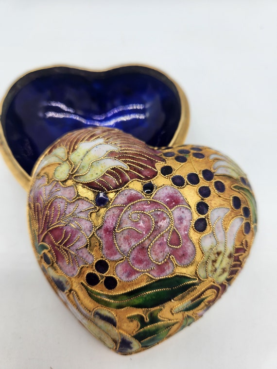 Heart-Shaped Cloisonne Lidded Trinket Jar - image 4