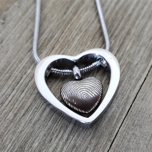 Personalized Fingerprint heart Urn Necklace, Thumbprint Cremation Jewelry for Ashes, Handwriting Cremation Necklace, Custom AshesNecklace