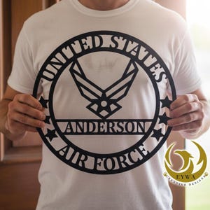 Gepersonaliseerde USAF luchtmacht metalen wandbord aangepast militair decor veteraan cadeau US Air Force ronde embleem patriottische man grot plaquette