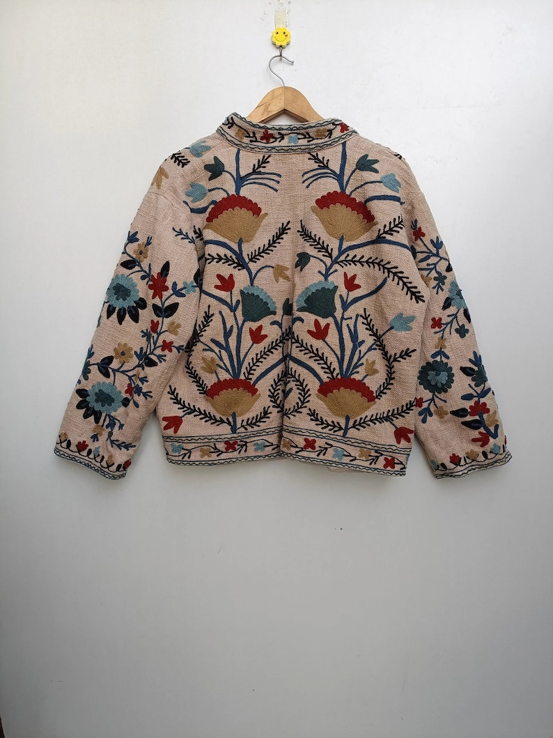 Suzani Embroidery WinterWear Jacket Womens Coat Quilted Jacket Ethnic Unisex Coat, Suzani Short Quilted Jacket zdjęcie 2