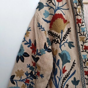 Suzani Embroidery WinterWear Jacket Womens Coat Quilted Jacket Ethnic Unisex Coat, Suzani Short Quilted Jacket zdjęcie 3
