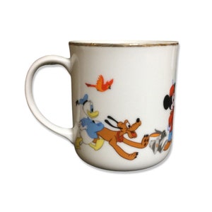 Walt Disney Productions Character Mug Mickey Mouse Goofy Pluto Daffy Duck Dumbo Jiminy Cricket Pinocchio