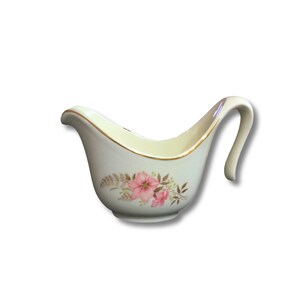 TS&T Creamer/Gravy Boat