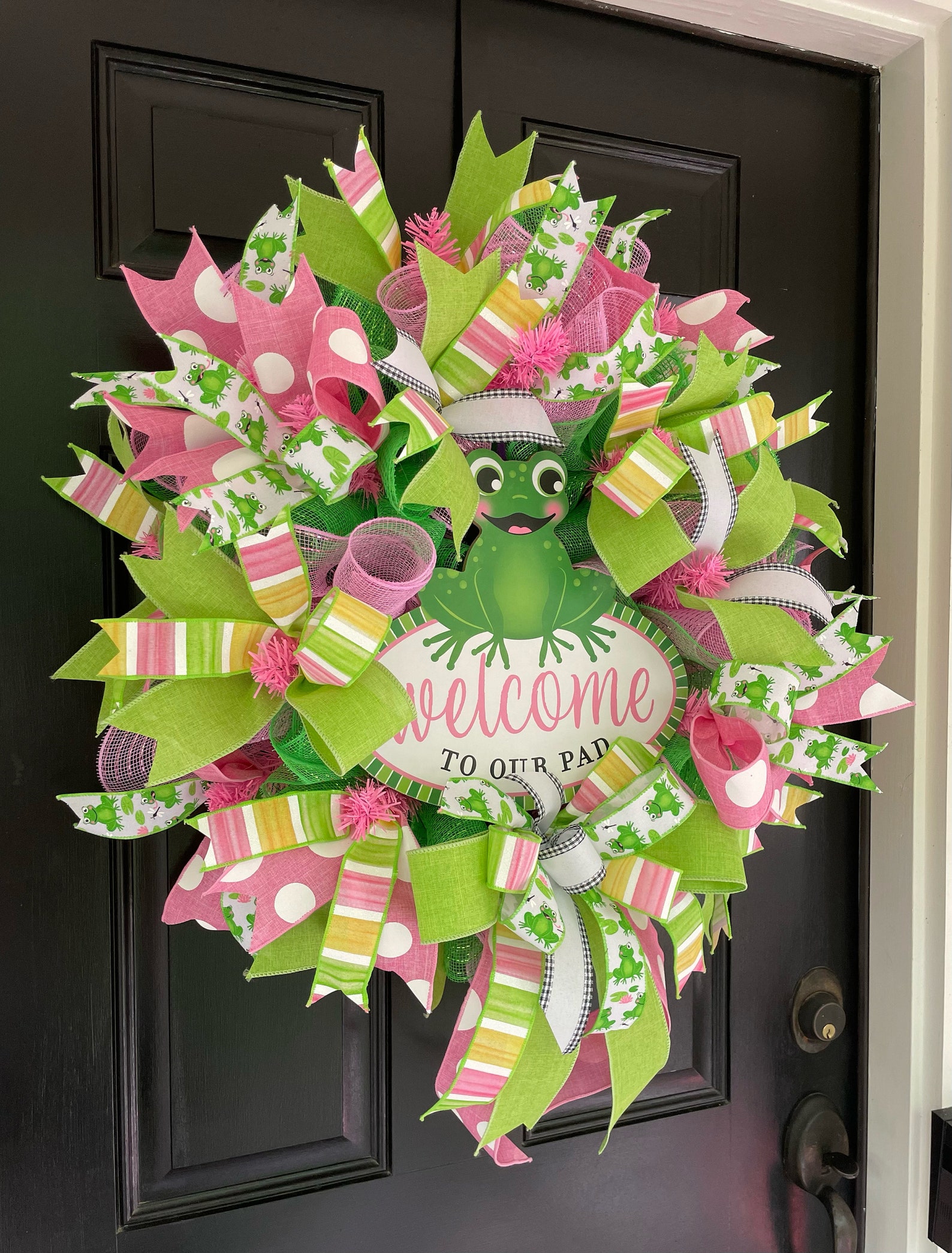 Frog Wreath ‘welcome to Our Pad’, Frog on a Lily Pad Door Decor, Frog ...