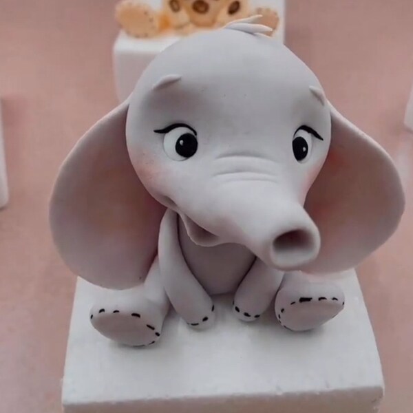 Elephant fondant figure, elephant cake decoration, animals fondant figures, jungle decoration