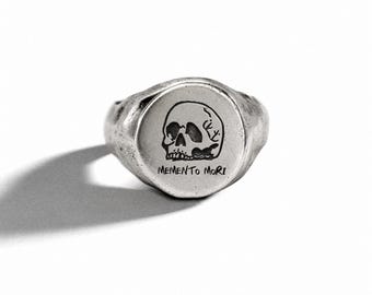 Memento Mori Totenkopfring aus Sterlingsilber – Oxidierter, handgefertigter Ring