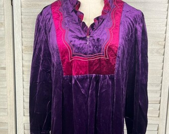 Camisón de terciopelo vintage LADY LISANNE en morado y magenta (grande)