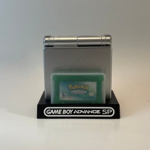 Game Boy Advance SP & 1 Game Case Display / Stand (Customize Colors)