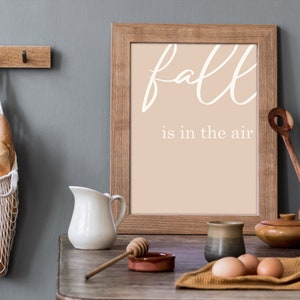 Arte de pared de otoño, cita de fuente de guión, descarga digital minimalista, póster de otoño - El otoño está en el aire