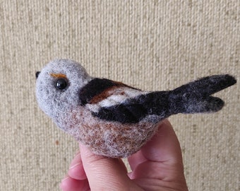 Felt Bird brooch Felted brooch , Bird brooch Bird pin Wool brooch bird  Jewelry Bird nice gift gift for mother, daughter, friend