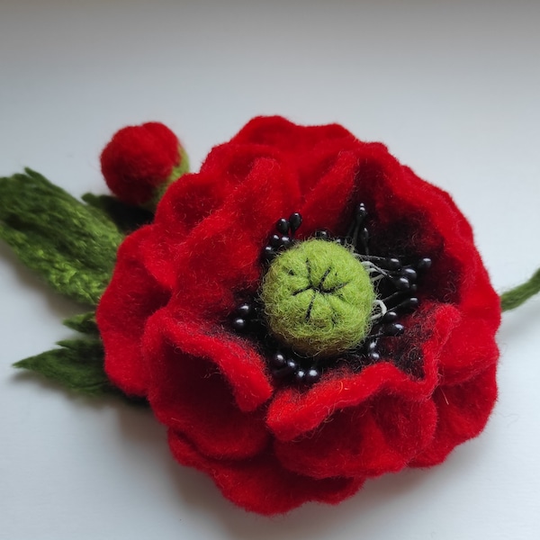 Broche en feutre coquelicot rouge, broche feutrée, accessoire en laine, cadeau pour la mère de sa fille, bijoux coquelicot, broche fleur rouge, fleur de pavot en feutre