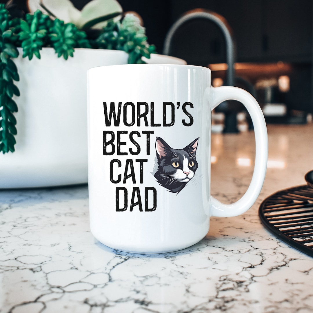Happy Father's day To The World's Best Dog/Cat Dad - Gift for Dad, Funny Personalized Cat Mug