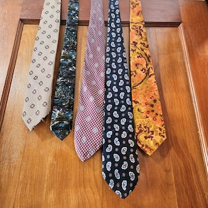 1970s Vintage Men&#39;s Tie Set: Retro Paisley, Floral, Striped Neckties
