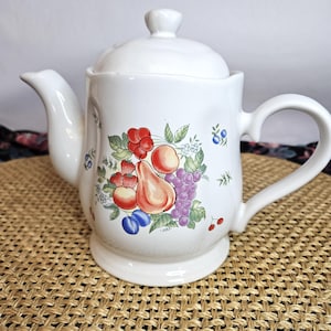 Vintage 1980s Cottagecore Teapot: Flower & Fruit Design