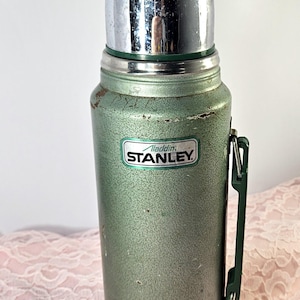 Vintage Stanley Stainless Steel Thermos – Aladdin Half Gallon – Made in USA – Model A945DH