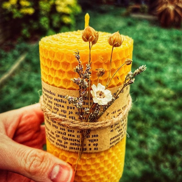 Bougies artisanales en cire d'abeille pure/canle écologique 10 cm